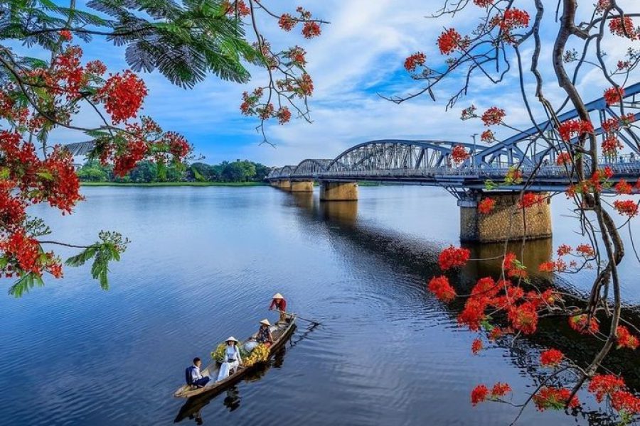 HUẾ – Cố đô mộng mơ